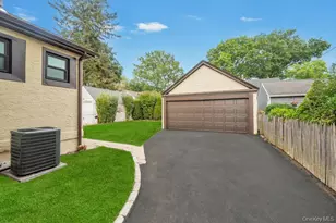 103 Calla Ave, Floral Park, NY 11001 - Photo 43