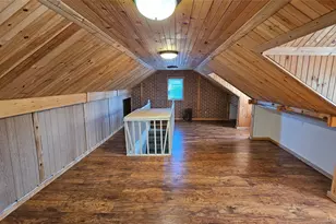956 Hillside Blvd, New Hyde Park, NY 11040 - Photo 17