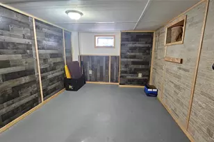 956 Hillside Blvd, New Hyde Park, NY 11040 - Photo 19