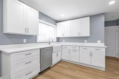 123 Mitchell Street, North Bellmore, NY 11710 - Photo 13