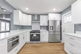 123 Mitchell St, North Bellmore, NY 11710 - Photo 11