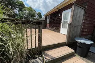 45 Cedar Ave, Farmingdale, NY 11735 - Photo 3