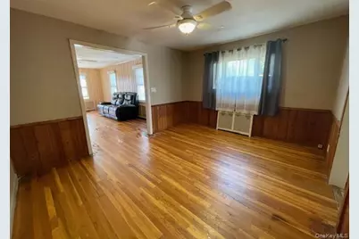 45 Cedar Avenue, Farmingdale, NY 11735 - Photo 9