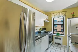 88-10 34th Ave, Jackson Heights, NY 11372 - Photo 9