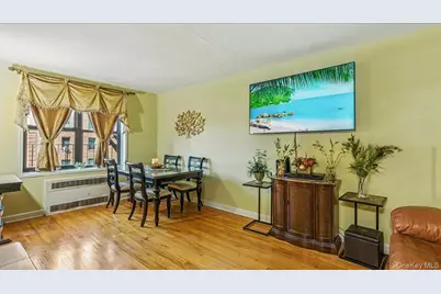 88-10 34th Avenue #5C, Jackson Heights, NY 11372 - Photo 5