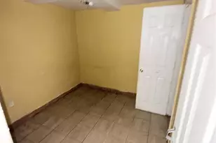 210 Dartmouth St, Hempstead, NY 11550 - Photo 21