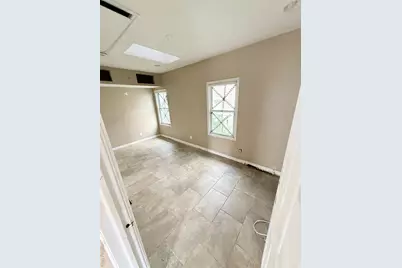 210 Dartmouth Street, Hempstead, NY 11550 - Photo 9