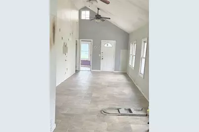 210 Dartmouth Street, Hempstead, NY 11550 - Photo 13