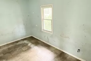 210 Dartmouth St, Hempstead, NY 11550 - Photo 11