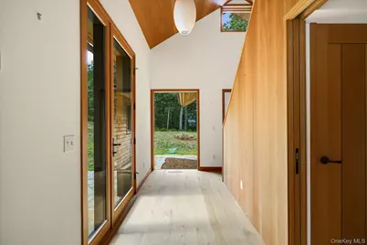 21 Thompson Road, Shelter Island, NY 11964 - Photo 33