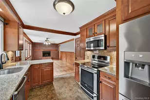 2 Charlotte Pl, Monroe, NY 10950 - Photo 9