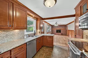 2 Charlotte Pl, Monroe, NY 10950 - Photo 7