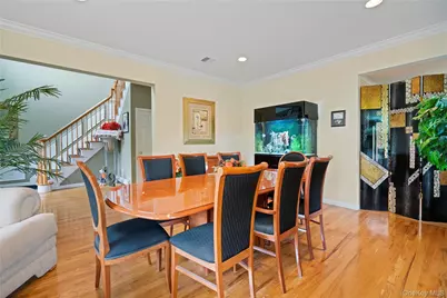 22 Southview Circle, Lake Grove, NY 11755 - Photo 11