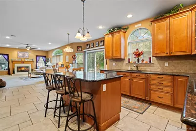 22 Southview Circle, Lake Grove, NY 11755 - Photo 13