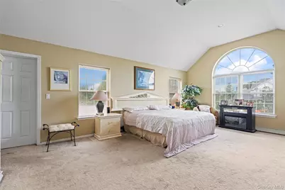 22 Southview Circle, Lake Grove, NY 11755 - Photo 27