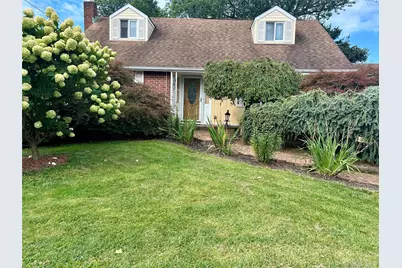 24 Grover Lane, East Northport, NY 11731 - Photo 3