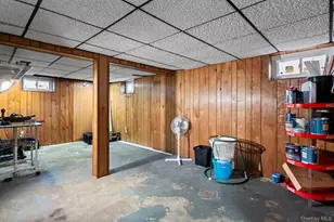 137 Burr Rd, East Northport, NY 11731 - Photo 19