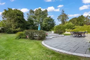 137 Burr Rd, East Northport, NY 11731 - Photo 21