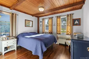 37 Newark St, Lindenhurst, NY 11757 - Photo 21