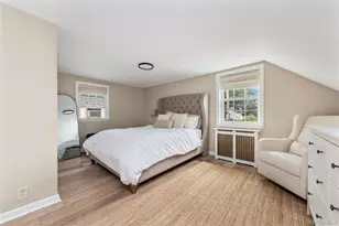 11 Dewitt St, Valley Stream, NY 11580 - Photo 13