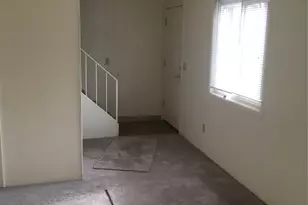 11 Howard St, Poughkeepsie, NY 12601 - Photo 9