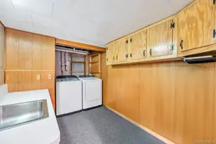 2327 Cleveland St, Bellmore, NY 11710 - Photo 29