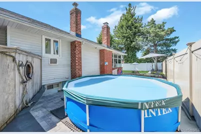 2327 Cleveland Street, Bellmore, NY 11710 - Photo 37