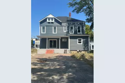 215 Sea Cliff Avenue, Sea Cliff, NY 11579 - Photo 3