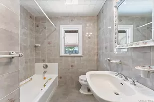 376 Hunnewell Ave, Elmont, NY 11003 - Photo 9