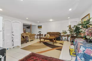 5 Naomi Ct, Melville, NY 11747 - Photo 29