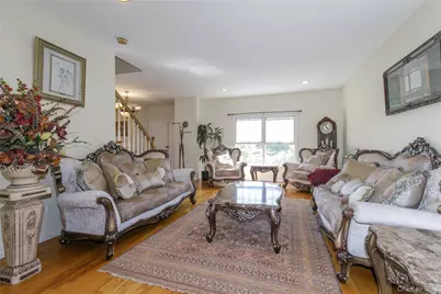 5 Naomi Court, Melville, NY 11747 - Photo 7