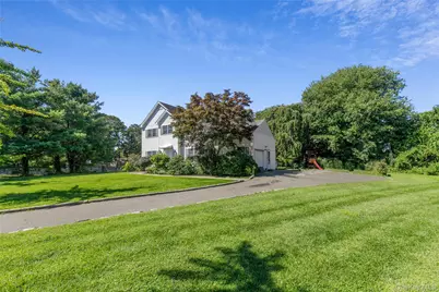 5 Naomi Court, Melville, NY 11747 - Photo 3