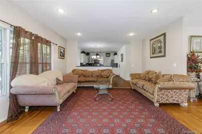 5 Naomi Court, Melville, NY 11747 - Photo 11