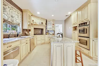 19 Margaret Avenue, Lawrence, NY 11559 - Photo 11