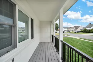 18 Mist Ln, Westbury, NY 11590 - Photo 3