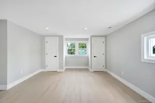 18 Mist Ln, Westbury, NY 11590 - Photo 29