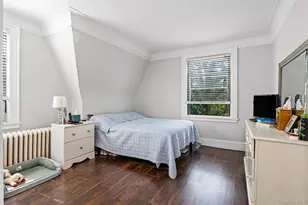 42-15 204th St, Bayside, NY 11361 - Photo 15