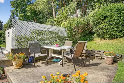 331 Sommerville Place, Yonkers, NY 10703 - Photo 27