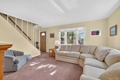 331 Sommerville Place, Yonkers, NY 10703 - Photo 7