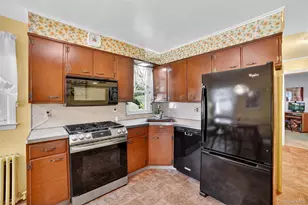 331 Sommerville Pl, Yonkers, NY 10703 - Photo 9