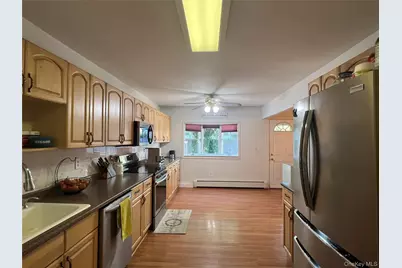 43 Rush Street, Port Jefferson Station, NY 11776 - Photo 5