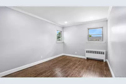 827 Eastfield Road, Westbury, NY 11590 - Photo 11