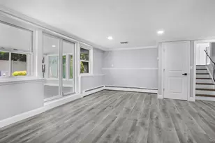 827 Eastfield Rd, Westbury, NY 11590 - Photo 17