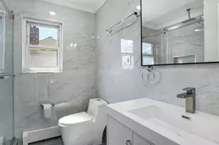 827 Eastfield Rd, Westbury, NY 11590 - Photo 15