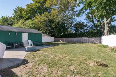 472 Emerson Street, Uniondale, NY 11553 - Photo 19