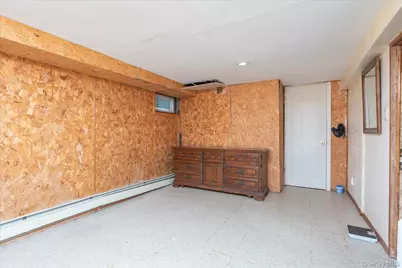 472 Emerson Street, Uniondale, NY 11553 - Photo 17