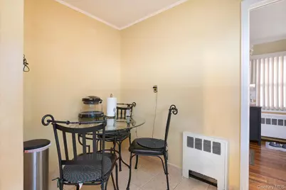 472 Emerson Street, Uniondale, NY 11553 - Photo 9