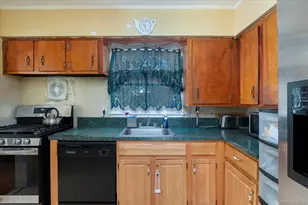 472 Emerson St, Uniondale, NY 11553 - Photo 7