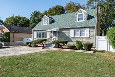 472 Emerson Street, Uniondale, NY 11553 - Photo 3