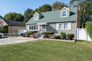 472 Emerson St, Uniondale, NY 11553 - Photo 3